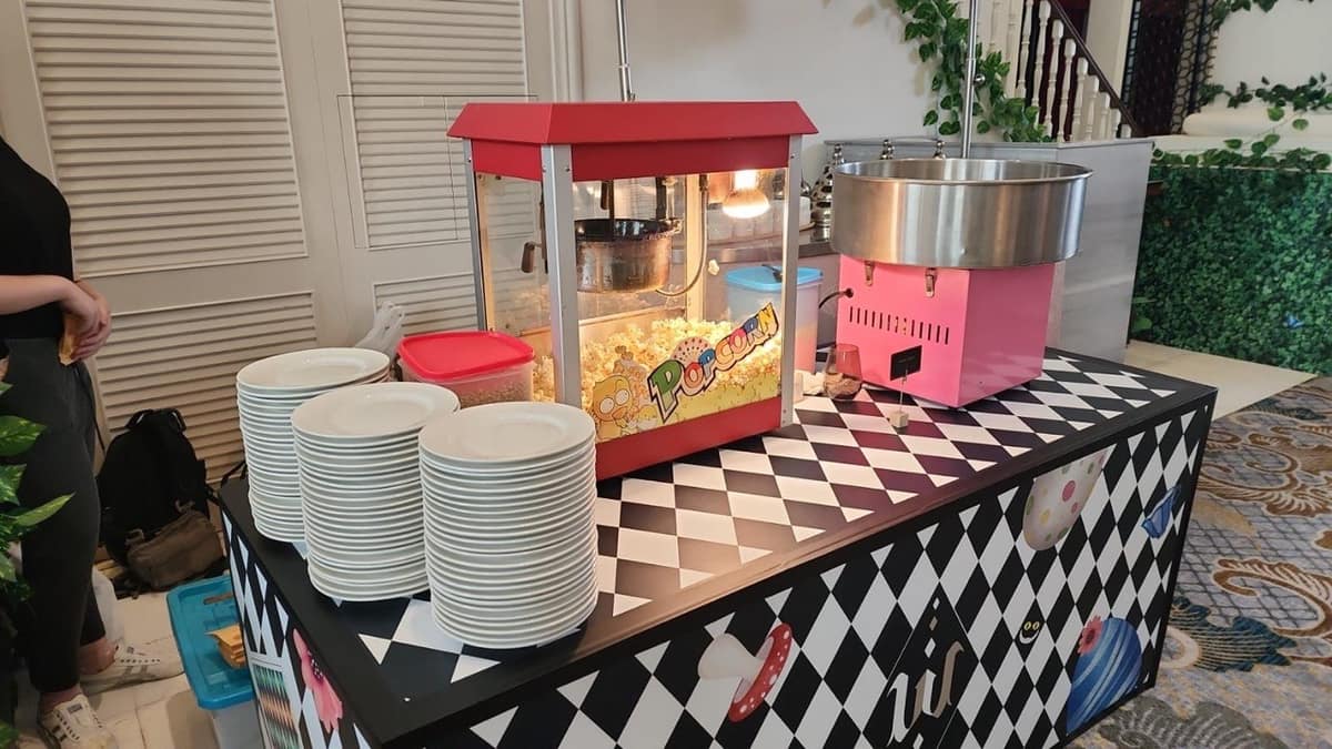 Styled popcorn and candy floss carts