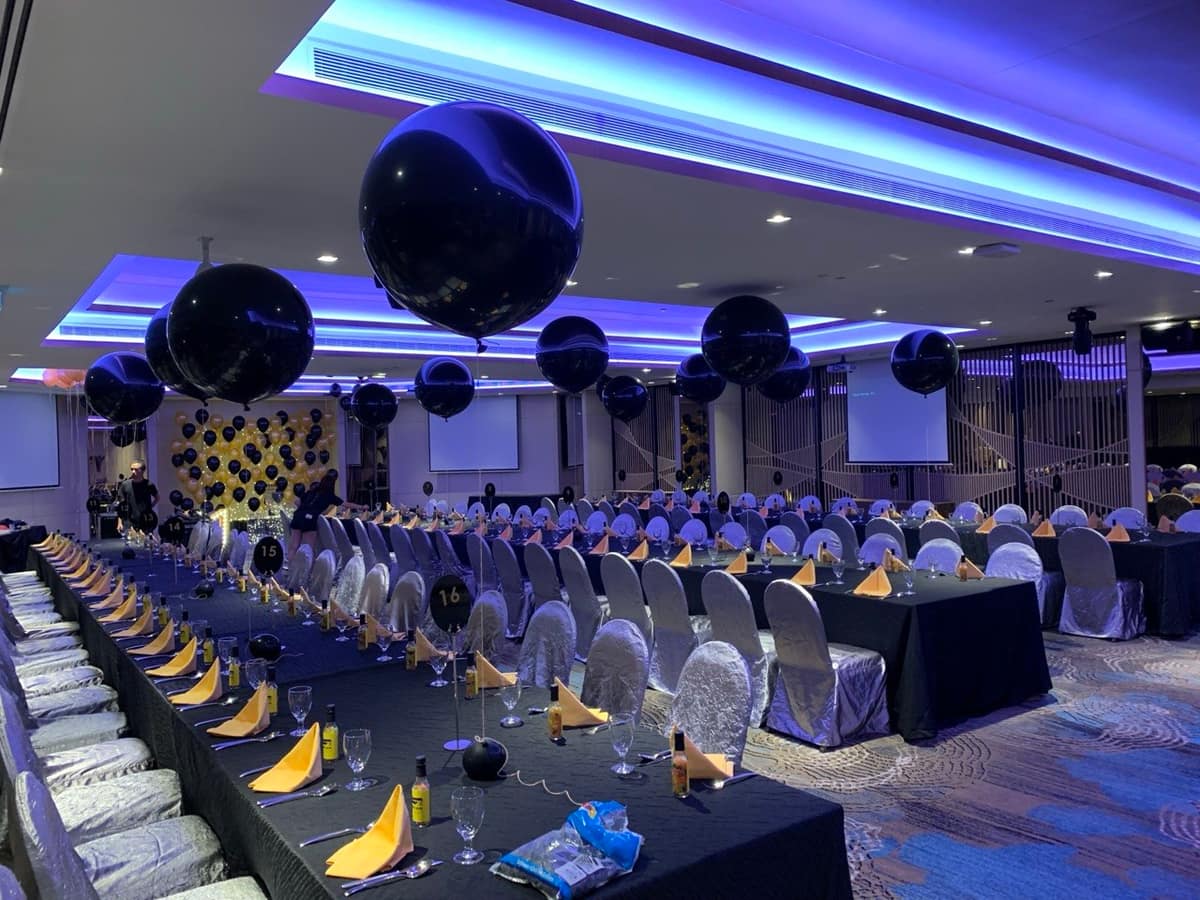 Corporate dinner event styling